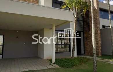 Imagem: A casa em condomínio possui 3 Dormitórios, 5 Banheiros, 2