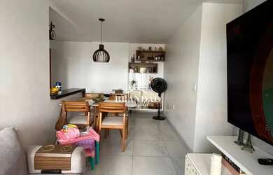 Imagem: O apartamento possui 3 Dormitórios, 2 Banheiros, 1 Vaga na