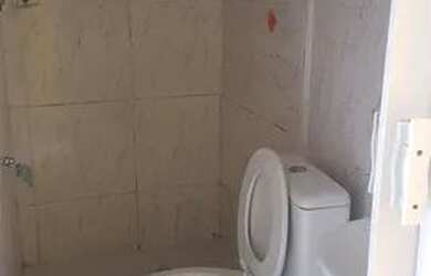 Imagem: A casa possui 2 Dormitórios, 1 Banheiro e está localizado