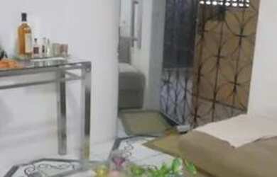 Imagem: O apartamento à venda possui 2 Dormitórios, 1 Banheiro e 1