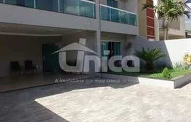 Imagem: A casa em condomínio possui 3 Dormitórios, 3 Banheiros, 4