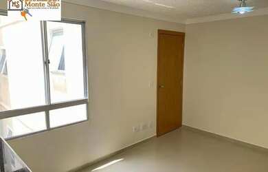 Imagem: O apartamento possui 2 Dormitórios, 1 Banheiro, 2 Vagas na