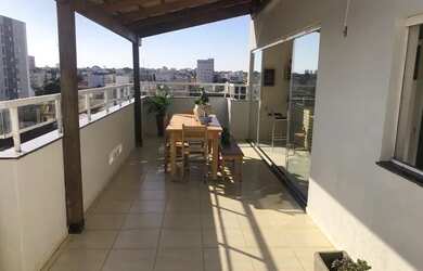 Imagem: O apartamento na cobertura possui 4 Dormitórios, 4 Banheiros