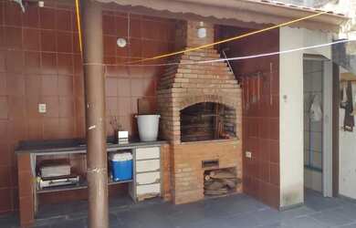 Imagem 5: Casa sobrado. 180m² de Área, 4 Vagas na garageme3 Dormitórios