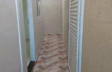 Imagem: A casa possui 1 Dormitório, 1 Banheiro, 40m² de Área e está