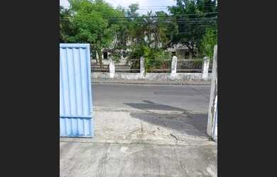 Imagem 5: Tereno em frente ao sagrada familia