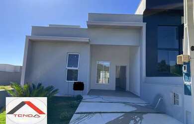 Imagem: A casa em condomínio possui 3 Dormitórios, 2 Banheiros, 2