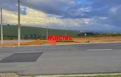 Imagem: O terreno possui 217m² de Área e está localizado em Borda