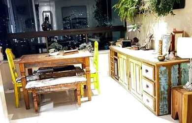 Imagem: O apartamento possui 2 Dormitórios, 2 Banheiros, 2 Vagas na