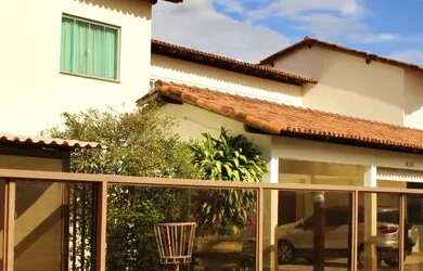 Imagem: A casa em condomínio possui 4 Dormitórios, 5 Banheiros, 3