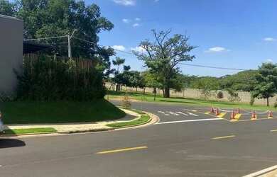 Imagem: O terreno está localizado em Village Damha Rio Preto Iii, São