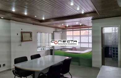 Imagem: O depósito possui 5 Vagas na garagem, 2.660m² de Área e