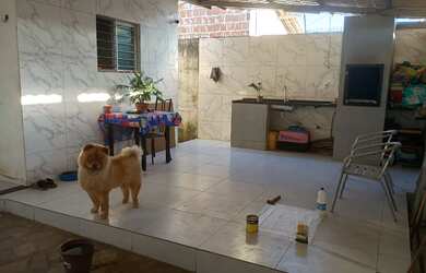 Imagem: A casa possui 2 Dormitórios, 2 Banheiros, 1 Vaga na garagem