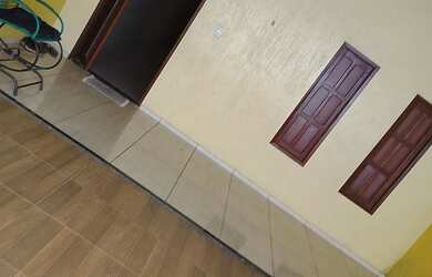 Imagem: A casa possui 3 Dormitórios, 2 Banheiros, 2 Vagas na garagem