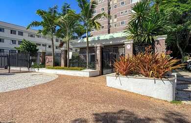 Imagem: O apartamento possui 2 Dormitórios, 1 Banheiro, 2 Vagas na