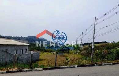 Imagem: O terreno possui 1.100m² de Área e está localizado em Biritiba