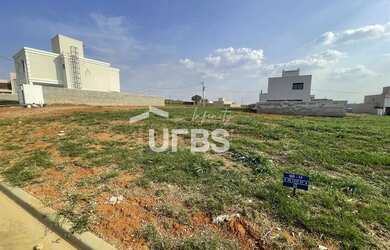 Imagem: O terreno possui 278m² de Área e está localizado em Jardins