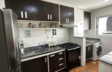 Imagem: O apartamento possui 2 Dormitórios, 2 Banheiros, 1 Vaga na