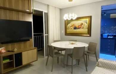 Imagem: O apartamento possui 2 Dormitórios, 1 Banheiro, 1 Vaga na garagem