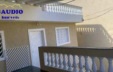 Imagem: A casa possui 3 Dormitórios, 2 Banheiros, 1 Vaga na garagem