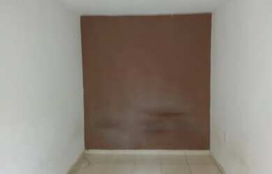 Imagem: A casa possui 1 Dormitório, 1 Banheiro e está localizado