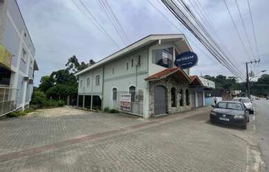 Imagem: O depósito possui 284m² de Área e está localizado em Itoupava