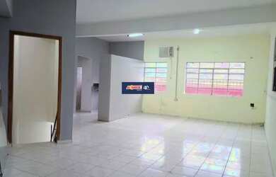 Imagem: O depósito possui 60m² de Área e está localizado em Centro