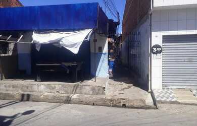 Imagem: A casa possui 1 Dormitório, 1 Banheiro, 12m² de Área e está