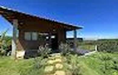 Imagem: A casa à venda possui 4 Dormitórios, 3 Banheiros, 4 Vagas