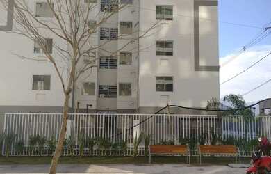 Imagem: O apartamento possui 2 Dormitórios, 1 Banheiro, 1 Vaga na garagem