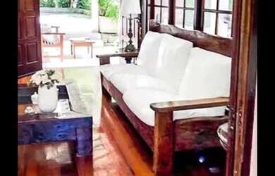 Imagem: A casa em condomínio possui 4 Dormitórios, 5 Banheiros, 3