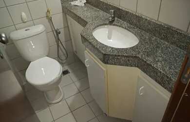 Imagem: O apartamento possui 4 Dormitórios, 4 Banheiros, 2 Vagas na