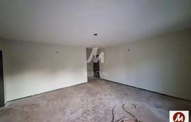 Imagem: O depósito possui 5 Vagas na garagem, 374m² de Área e está