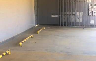 Imagem: A casa possui 1 Dormitório, 1 Banheiro, 5 Vagas na garagem