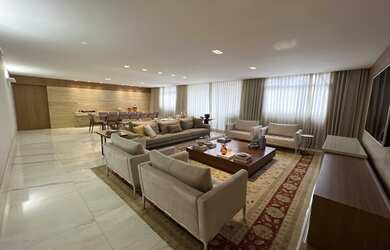 Imagem: O apartamento possui 4 Dormitórios, 4 Banheiros, 3 Vagas na