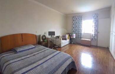 Imagem 15: CASA COM PISCINA. Piscina, Churrasqueira, Guarda roupae402m² de Área