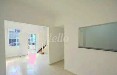 Imagem: A casa possui 3 Dormitórios, 2 Banheiros, 1 Vaga na garagem