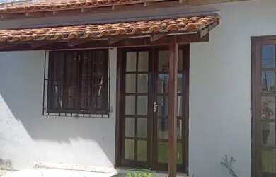 Imagem: A casa possui 2 Dormitórios, 1 Banheiro, 1 Vaga na garagem