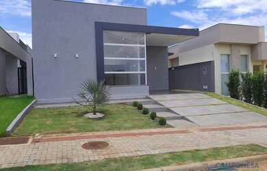 Imagem: A casa em condomínio possui 3 Dormitórios, 3 Banheiros, 2