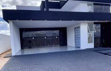 Imagem: A casa em condomínio possui 3 Dormitórios, 2 Banheiros, 2