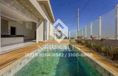 Imagem 2: Casa térrea alto padrão 3 suítes com piscina no Jardins Capri 389m²