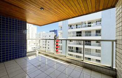 Imagem 13: Dois quartos grande em predio de frente mar