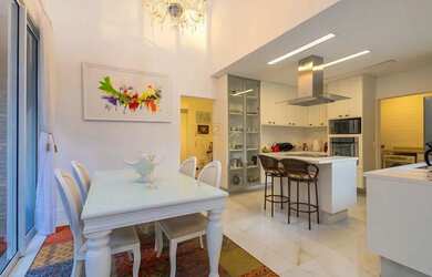 Imagem 3: CASA EM CONDOMÍNIO PARA VENDA COM 2 SUÍTES EM SANTA FELICIDADE