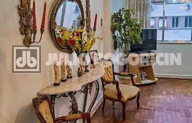 Imagem 5: Rua Xavier de Silveira - 3 Quartos (suite) - Frente - andar alto - vista praia - Oportunid