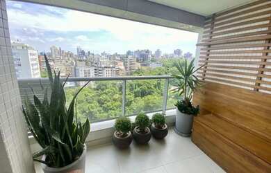 Imagem: O apartamento possui 1 Dormitório, 1 Banheiro, 1 Vaga na garagem