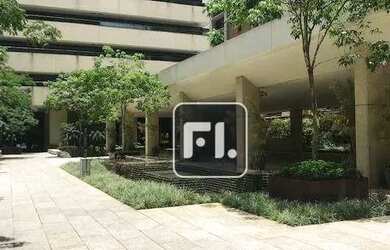 Imagem: O depósito possui 5 Vagas na garagem e 754m² de Área e está