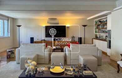 Imagem: O apartamento possui 4 Dormitórios, 5 Banheiros, 2 Vagas na