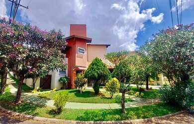 Imagem: A casa em condomínio possui 3 Dormitórios, 5 Banheiros, 4