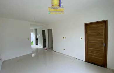 Imagem: A casa em condomínio possui 4 Dormitórios, 3 Banheiros, 2