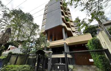 Imagem: O apartamento possui 4 Dormitórios, 4 Banheiros, 2 Vagas na